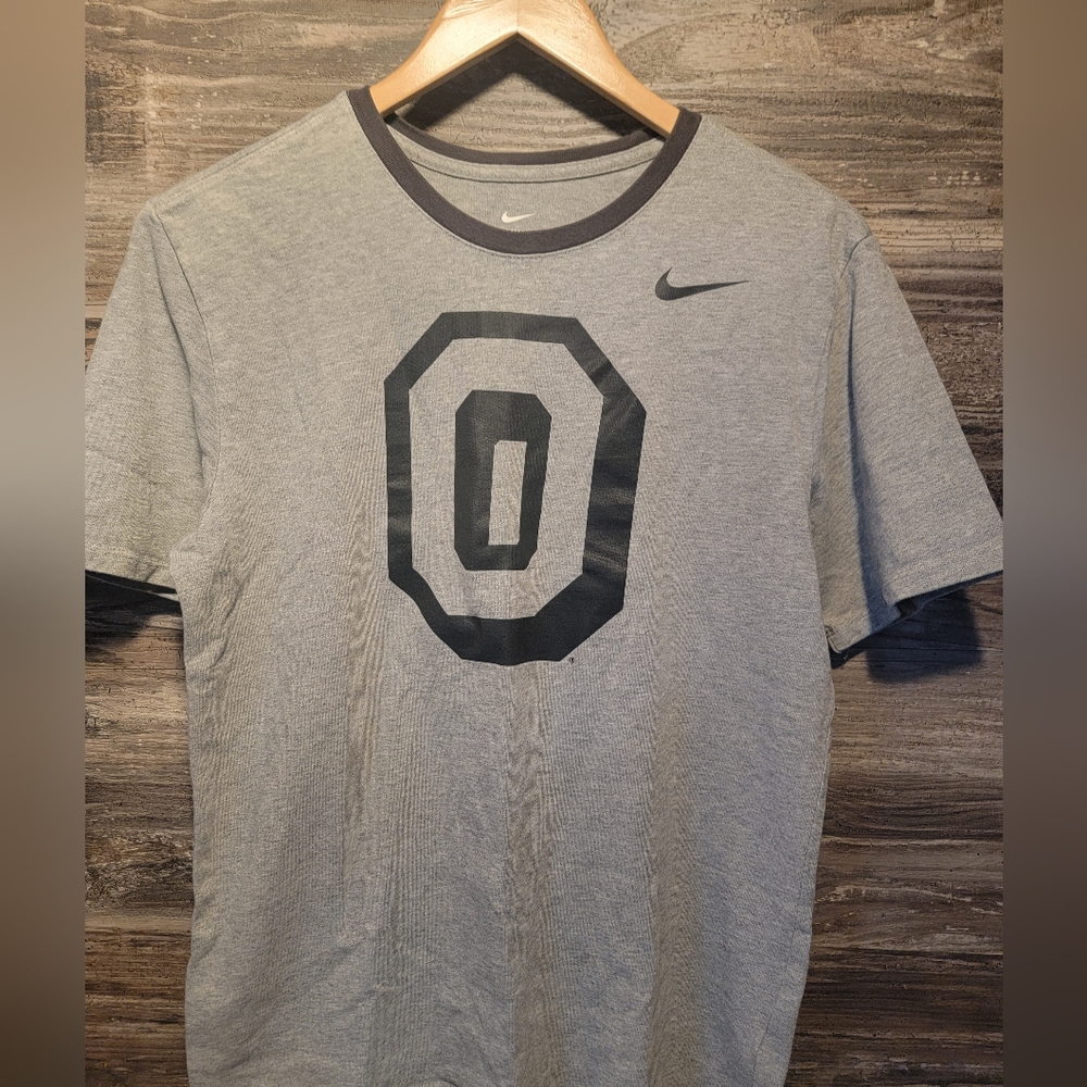 Nike Adult Ohio State Buckeyes Block O Tshirt Heavy Cotton Athletic Fit Gray L